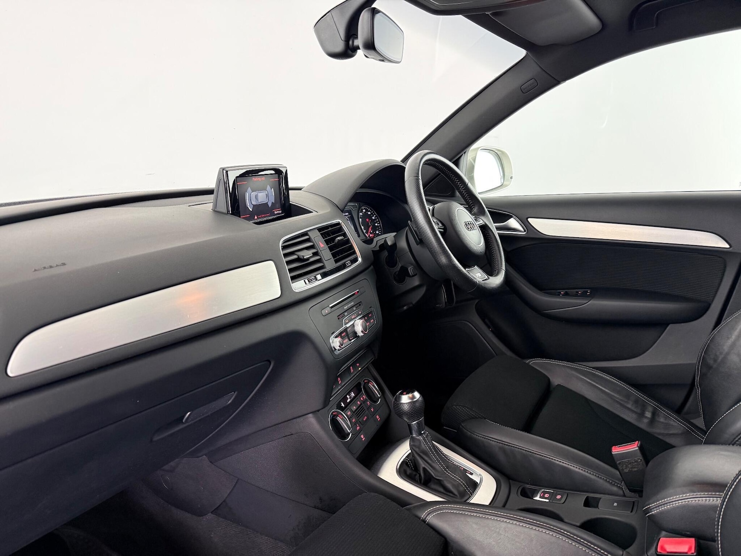 Used Audi Q3 2017 for sale - 76468568: Photo 22