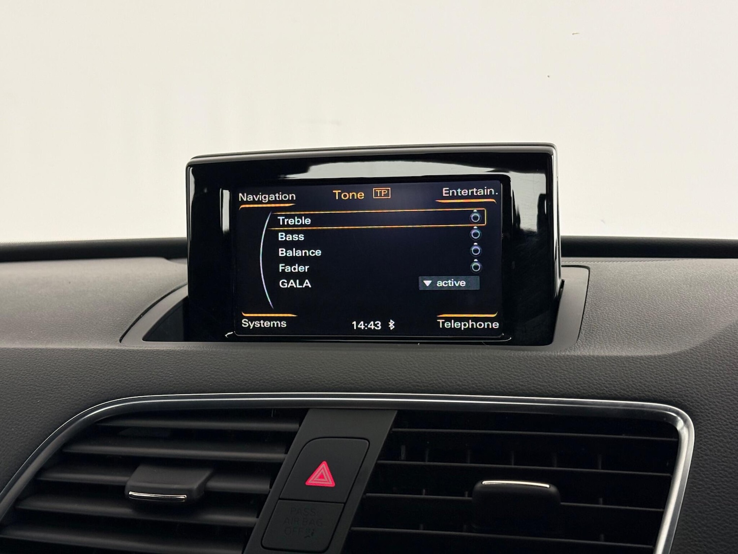 Used Audi Q3 2017 for sale - 76468568: Photo 29