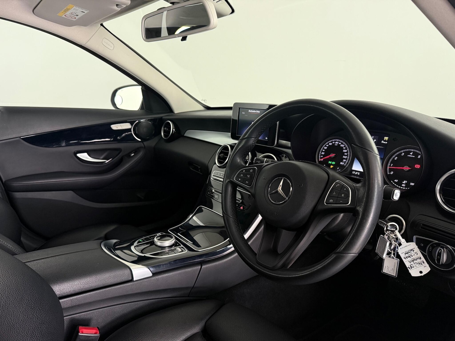 Used Mercedes-Benz C Class 2017 for sale - 77243647: Photo 11