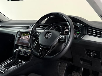 Used Volkswagen Arteon 2019 for sale - 79013205: Photo