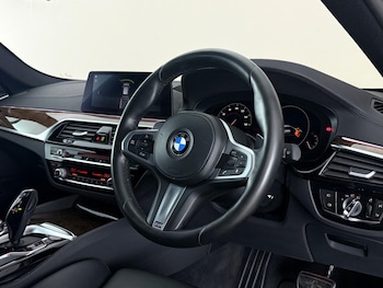Used BMW 5 Series 2019 for sale - 78823456: Photo