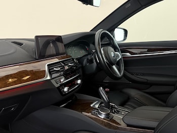 Used BMW 5 Series 2019 for sale - 78823456: Photo