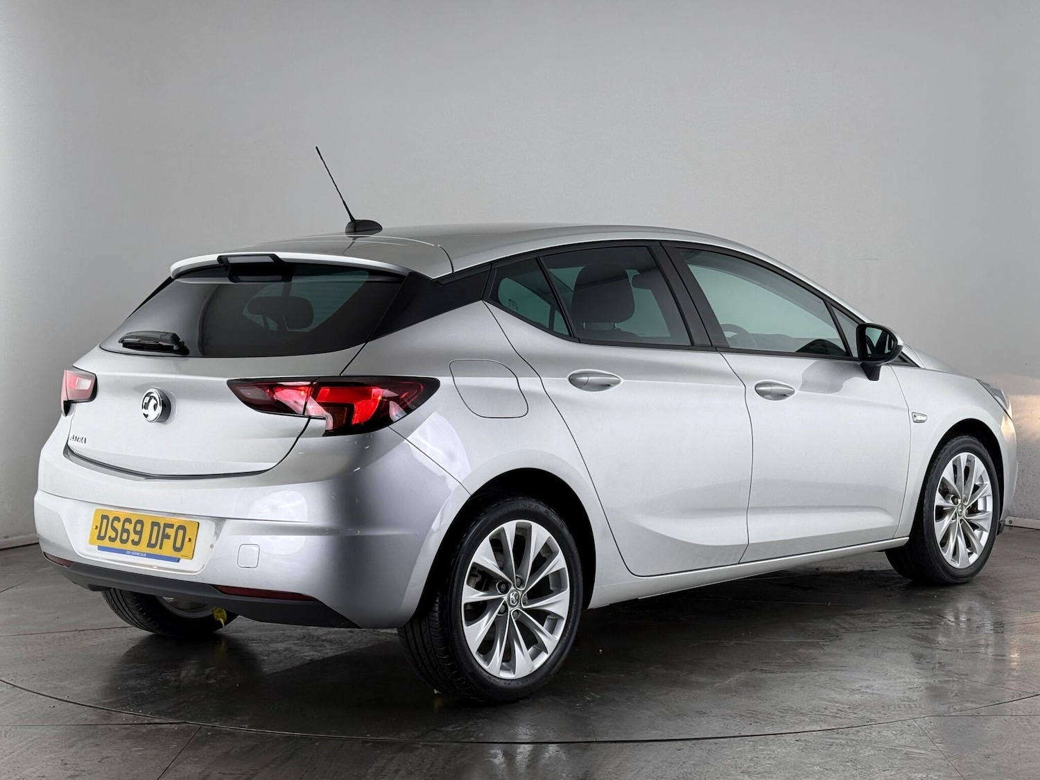 Used Vauxhall Astra 2019 for sale - 77246221: Photo 4