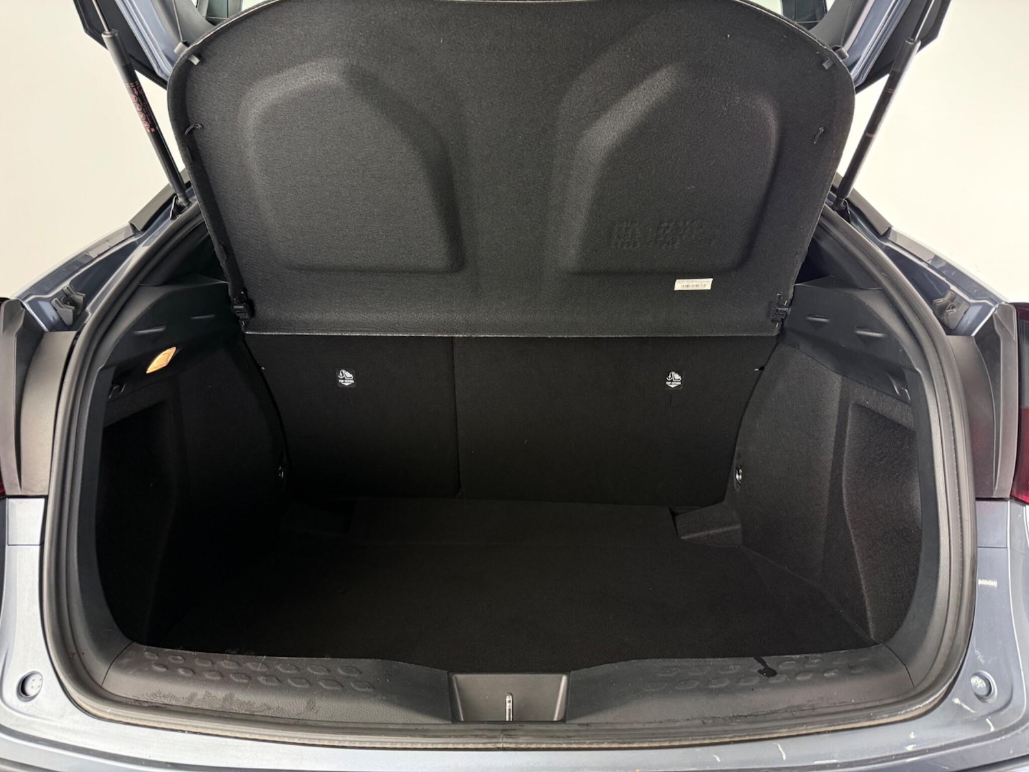 Used Toyota C-HR 2023 for sale - 77776213: Photo 6