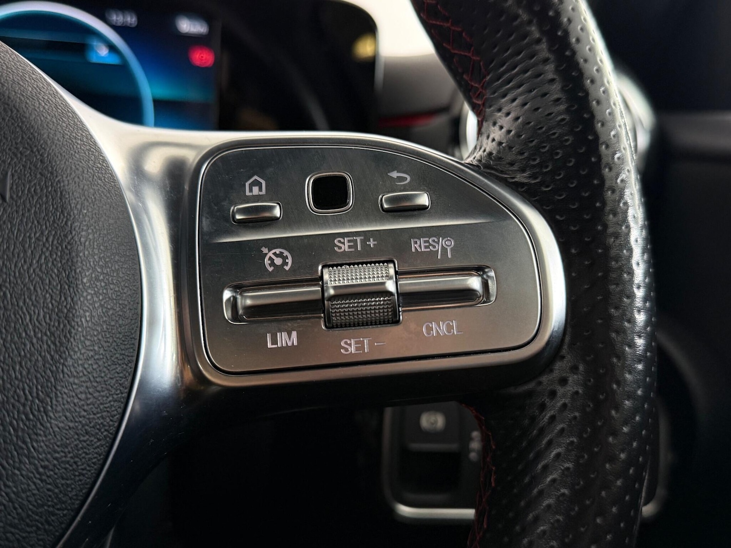 Used Mercedes-Benz A-Class 2018 for sale - 76619906: Photo 22