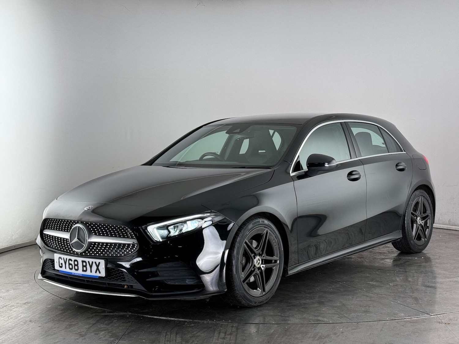 Used Mercedes-Benz A-Class 2018 for sale - 76619906: Photo 3