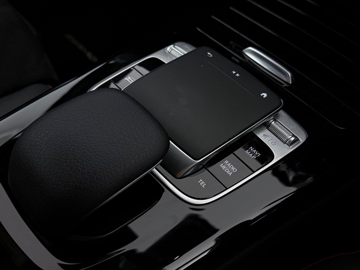 Used Mercedes-Benz A-Class 2018 for sale - 76619906: Photo 36