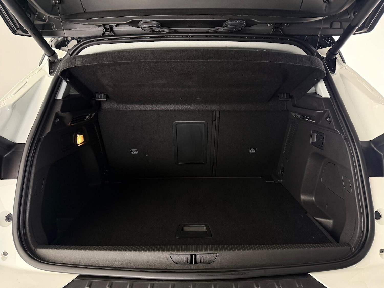 Used Vauxhall Grandland X 2018 for sale - 76468759: Photo 12