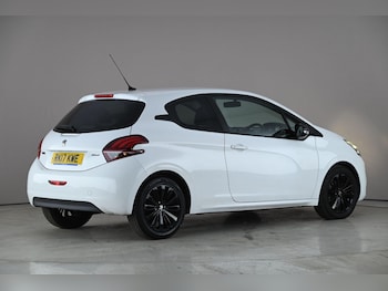 Used Peugeot 208 2017 for sale - 78101581: Photo