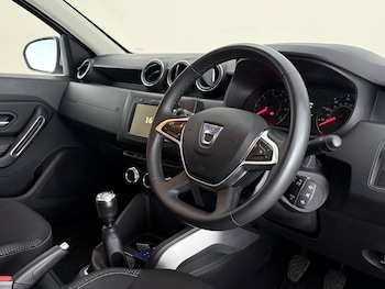 Used Dacia Duster 2020 for sale - 78879252: Photo