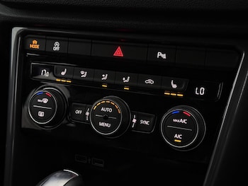 Used Volkswagen T-Roc 2020 for sale - 79366542: Photo