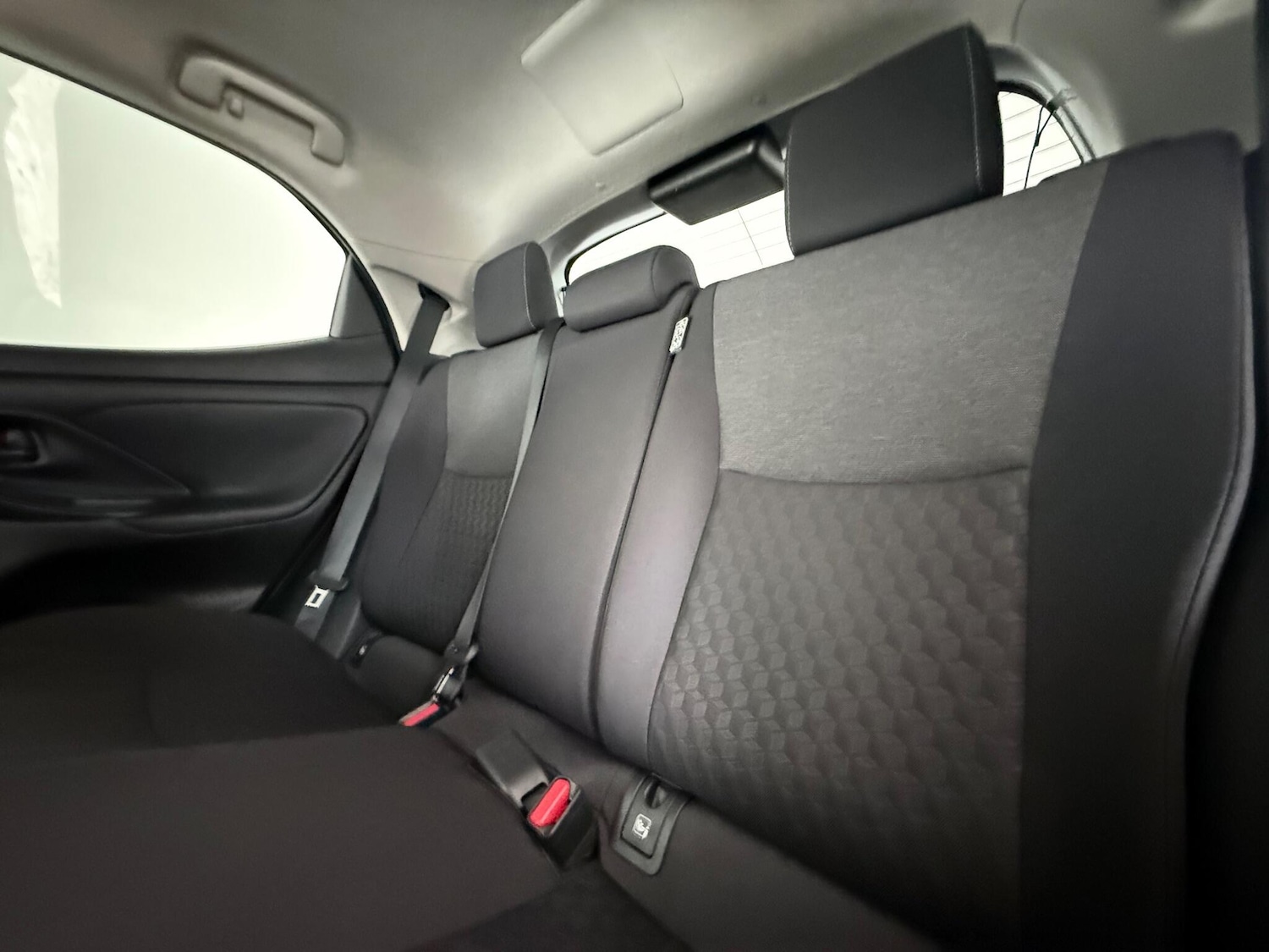 Used Toyota Yaris for sale - 76468625: Photo 18