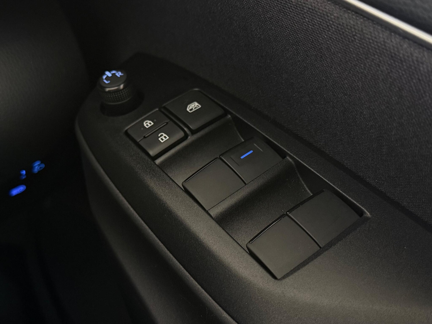 Used Toyota Yaris for sale - 76468625: Photo 21