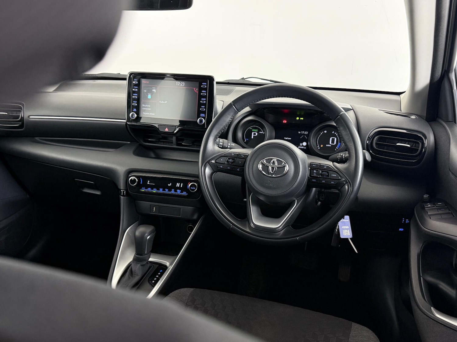 Used Toyota Yaris for sale - 76468625: Photo 23