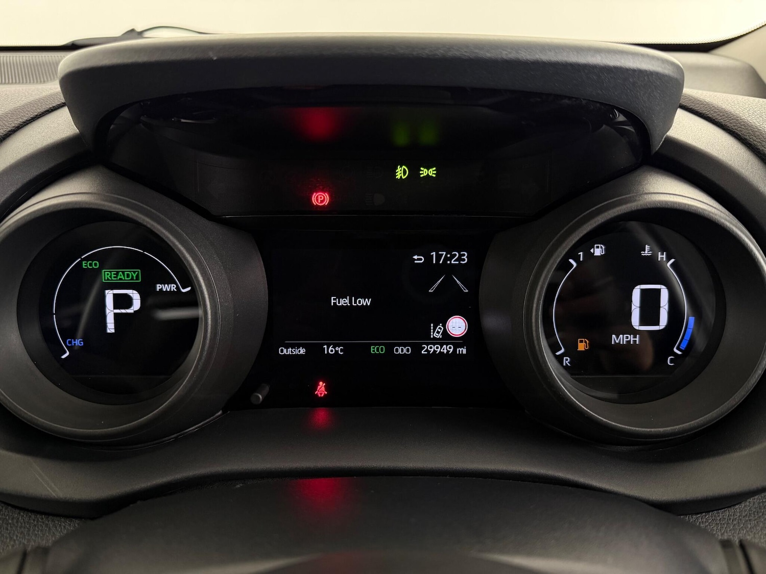 Used Toyota Yaris for sale - 76468625: Photo 25