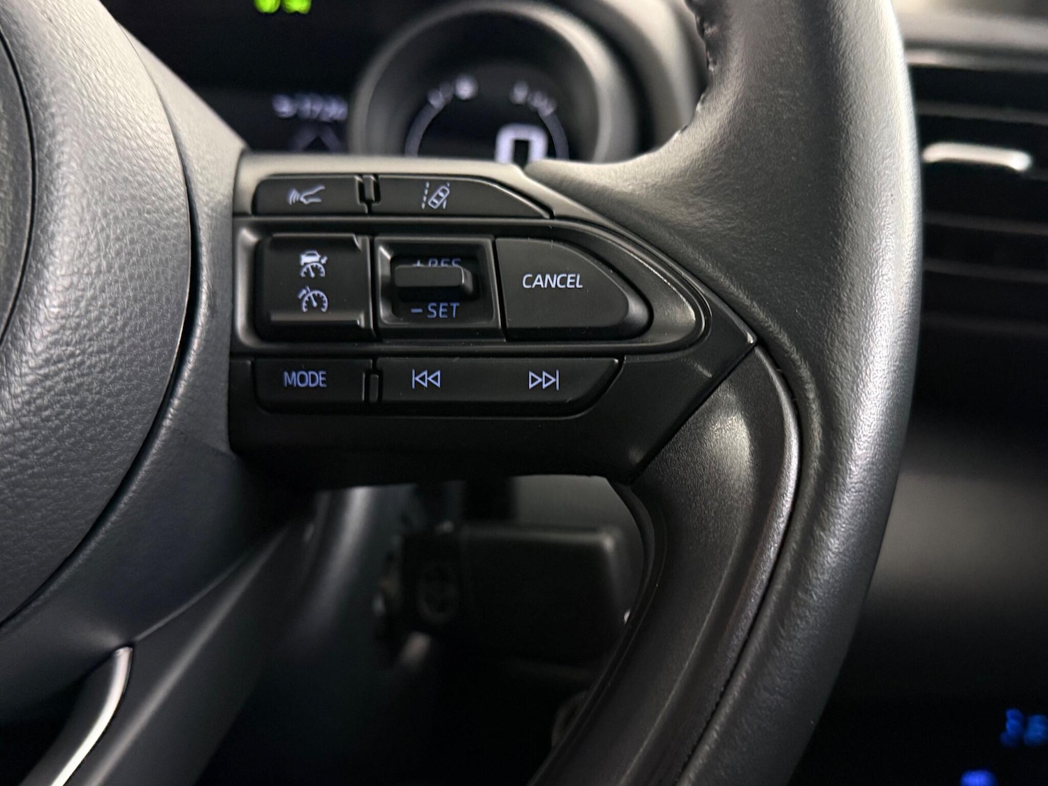 Used Toyota Yaris for sale - 76468625: Photo 26