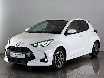 Used Toyota Yaris 2023 for sale - 76468625: Photo