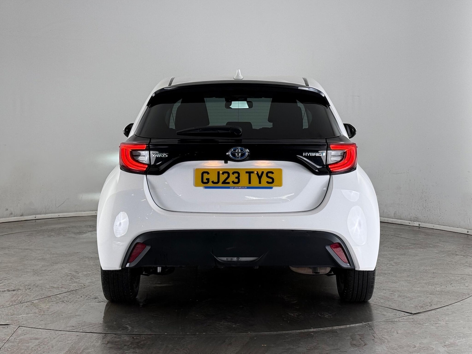 Used Toyota Yaris for sale - 76468625: Photo 9