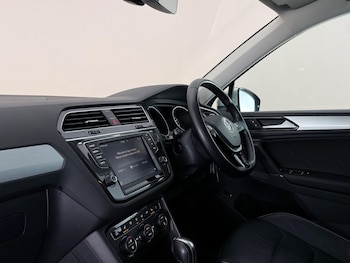 Used Volkswagen Tiguan 2017 for sale - 79497344: Photo