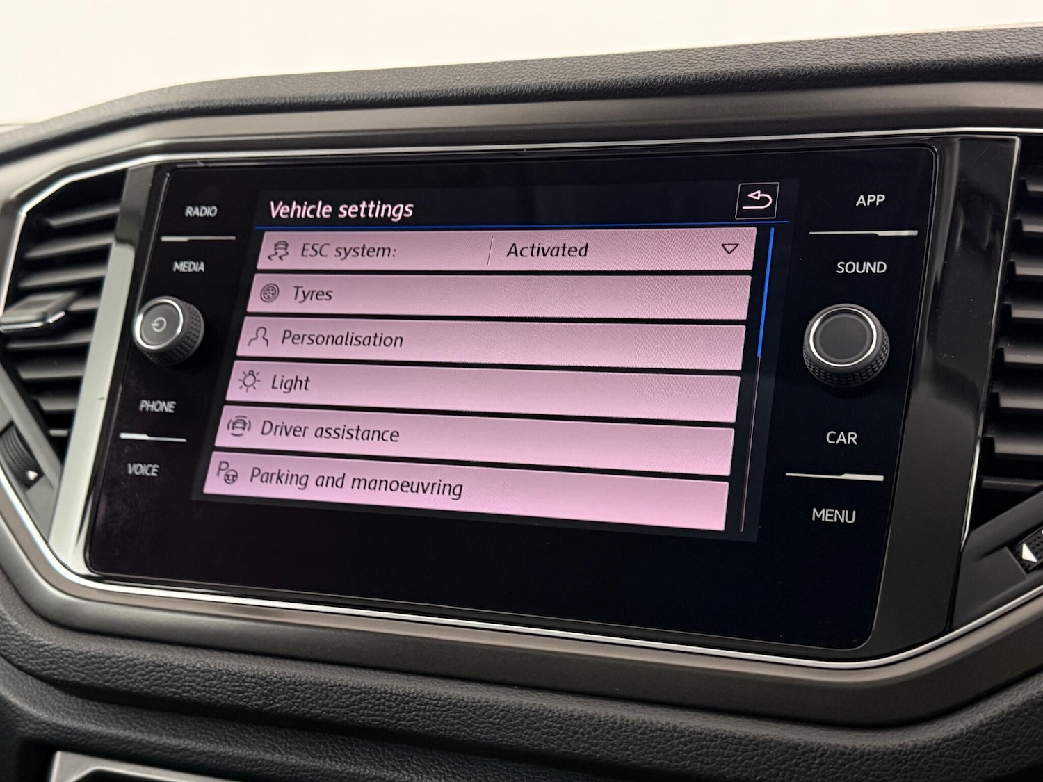 Used Volkswagen T-Roc 2019 for sale - 77222615: Photo 29