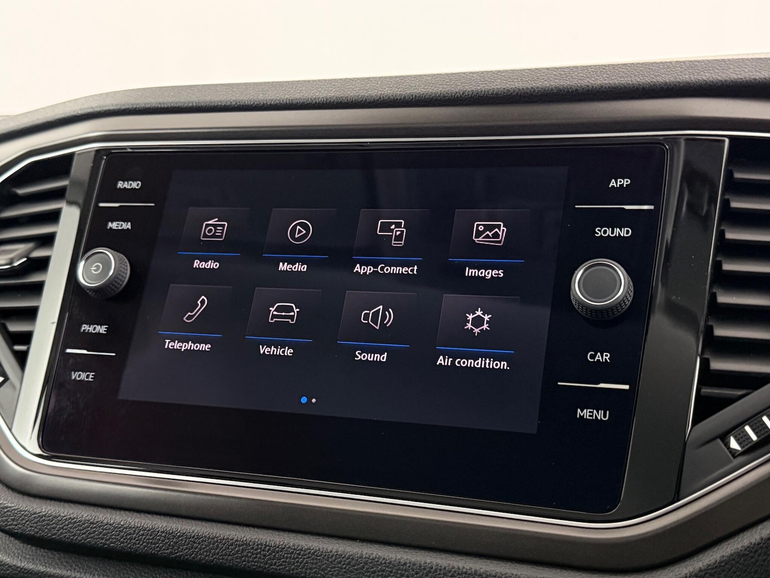 Used Volkswagen T-Roc 2019 for sale - 77222615: Photo 32