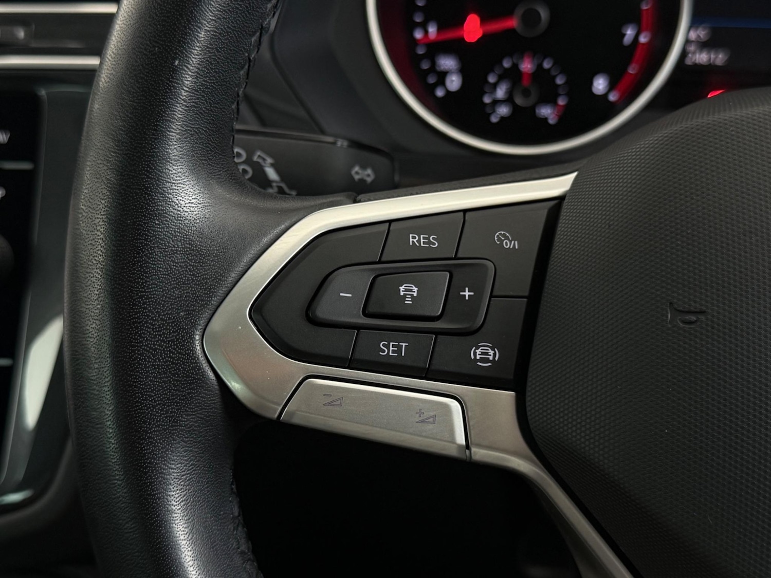 Used Volkswagen Tiguan 2022 for sale - 76468709: Photo 25