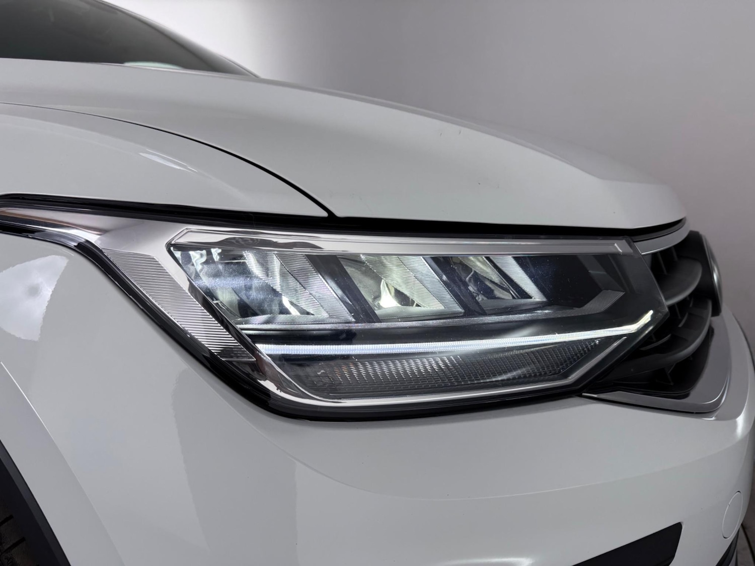 Used Volkswagen Tiguan 2022 for sale - 76468709: Photo 8