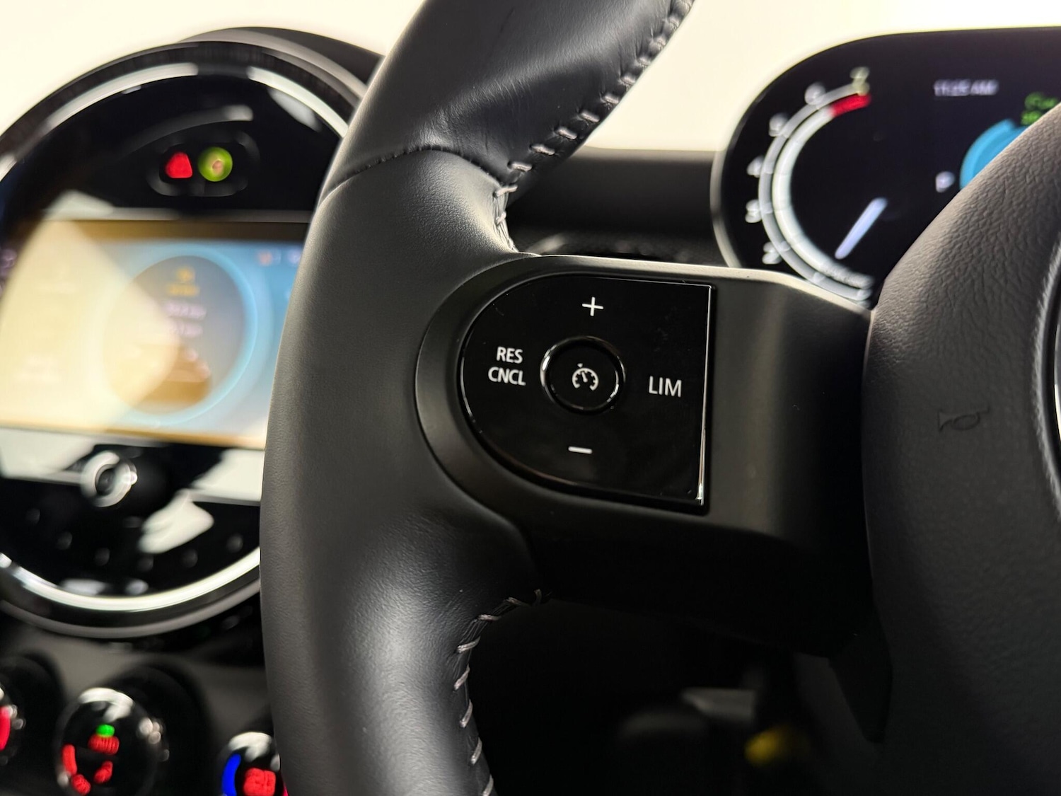 Used MINI Hatch 2023 for sale - 77181020: Photo 18