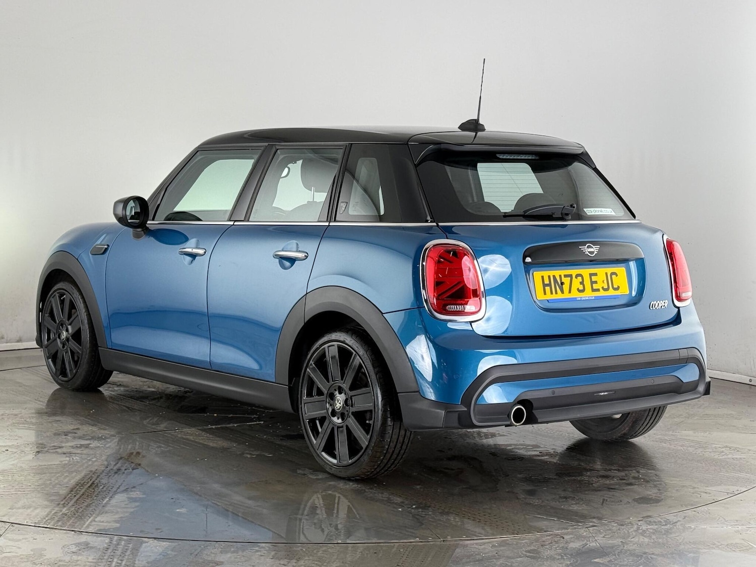 Used MINI Hatch 2023 for sale - 77181020: Photo 4