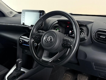 Used Toyota Yaris Cross 2023 for sale - 78879199: Photo