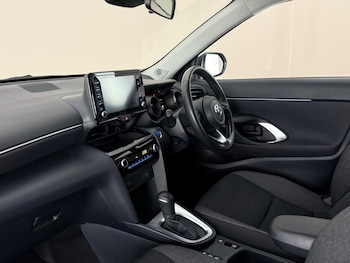 Used Toyota Yaris Cross 2023 for sale - 78879199: Photo