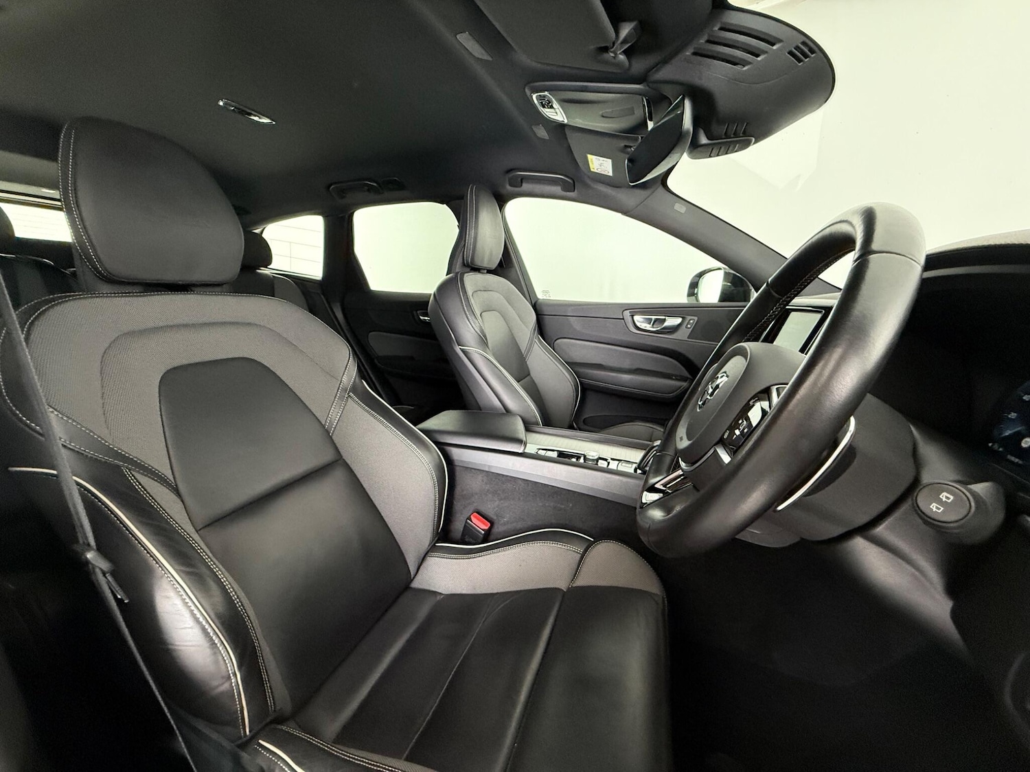 Used Volvo XC60 2020 for sale - 77181171: Photo 12