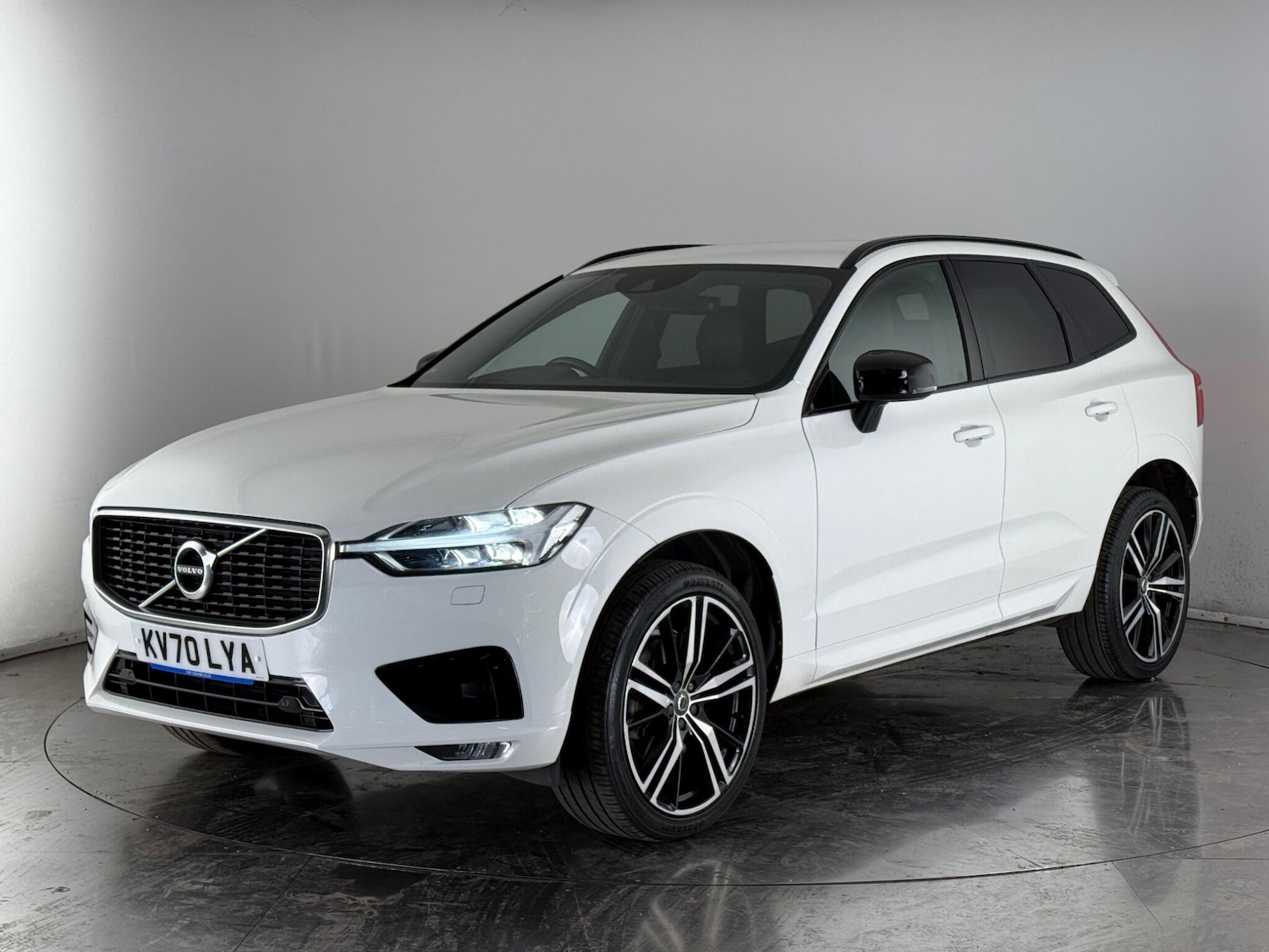 Used Volvo XC60 2020 for sale - 77181171: Photo 3