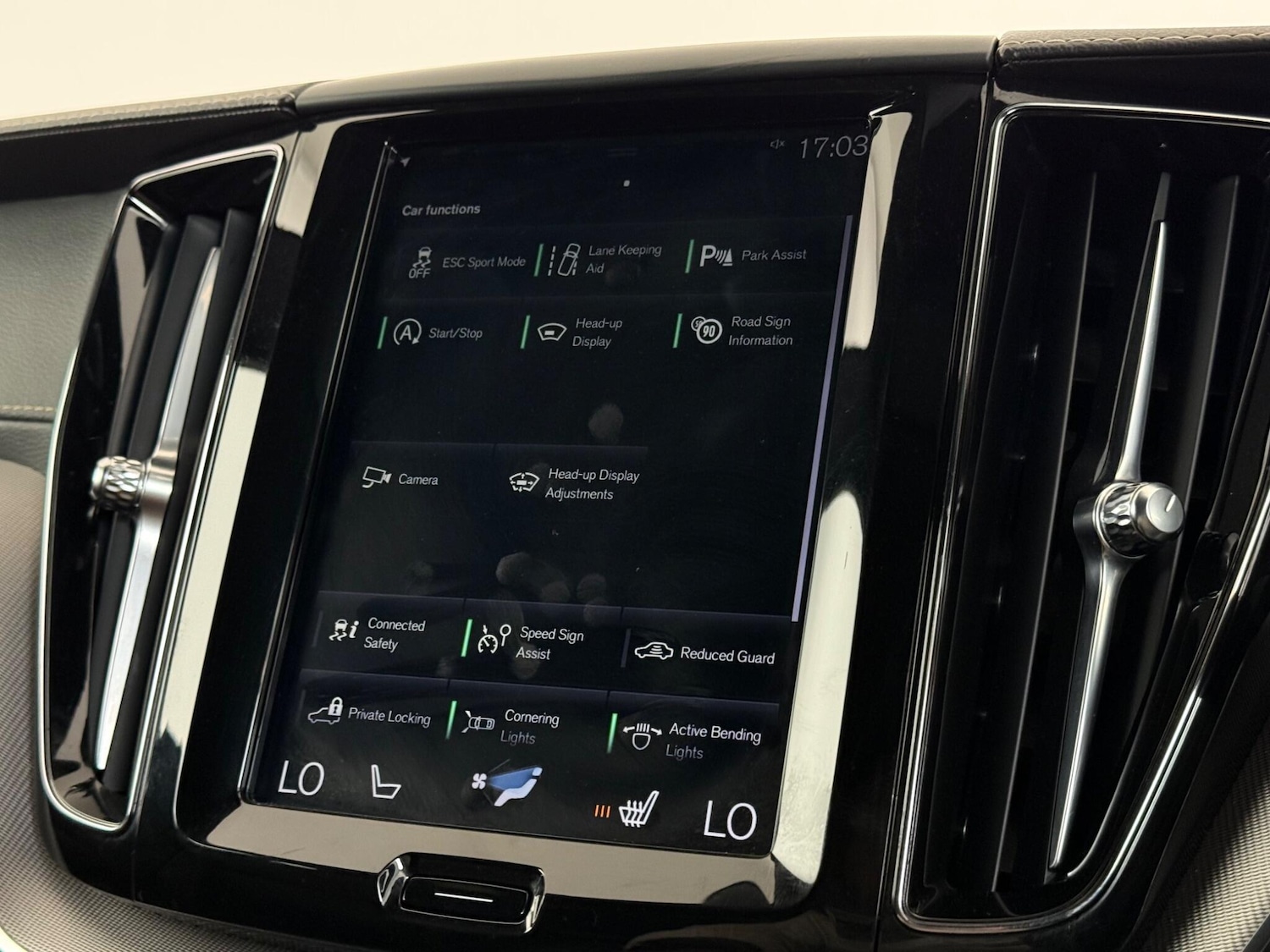 Used Volvo XC60 2020 for sale - 77181171: Photo 30