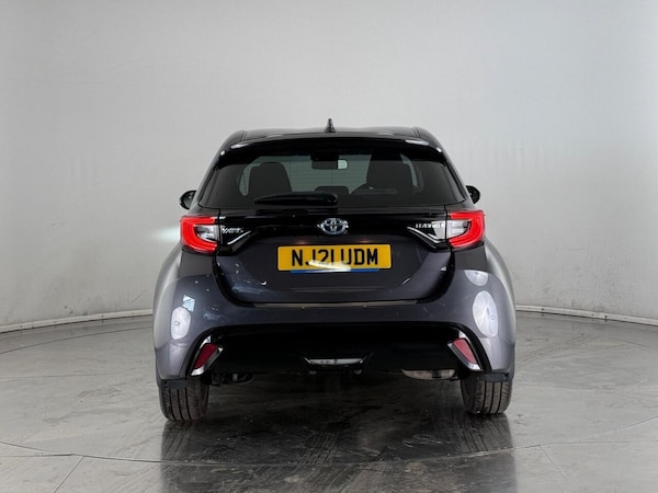 Used Toyota Yaris 2021 for sale - 76216837: Photo 9