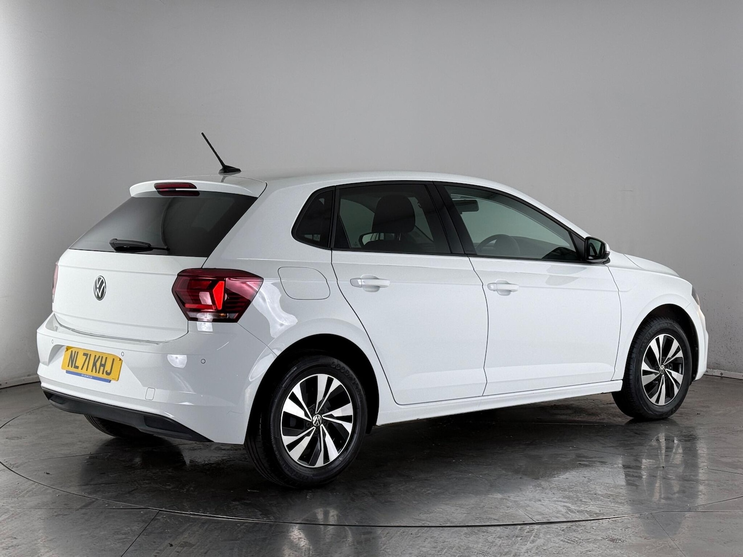 Used Volkswagen Polo 2021 for sale - 76468313: Photo 5