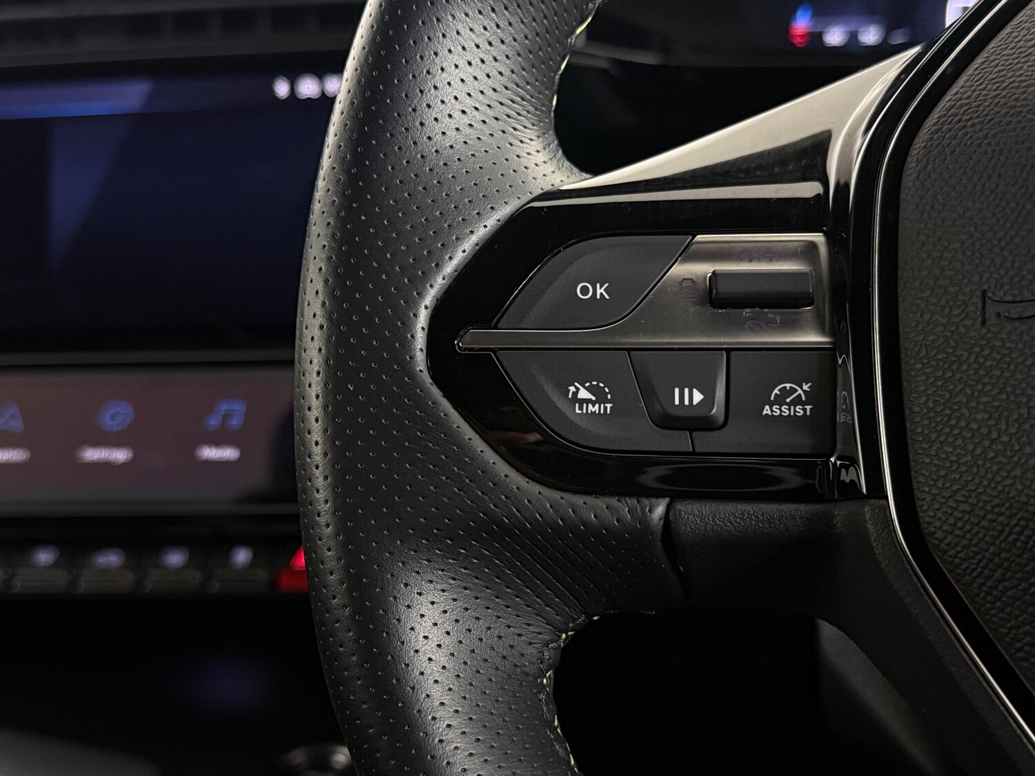 Used Peugeot 408 2024 for sale - 77091041: Photo 25