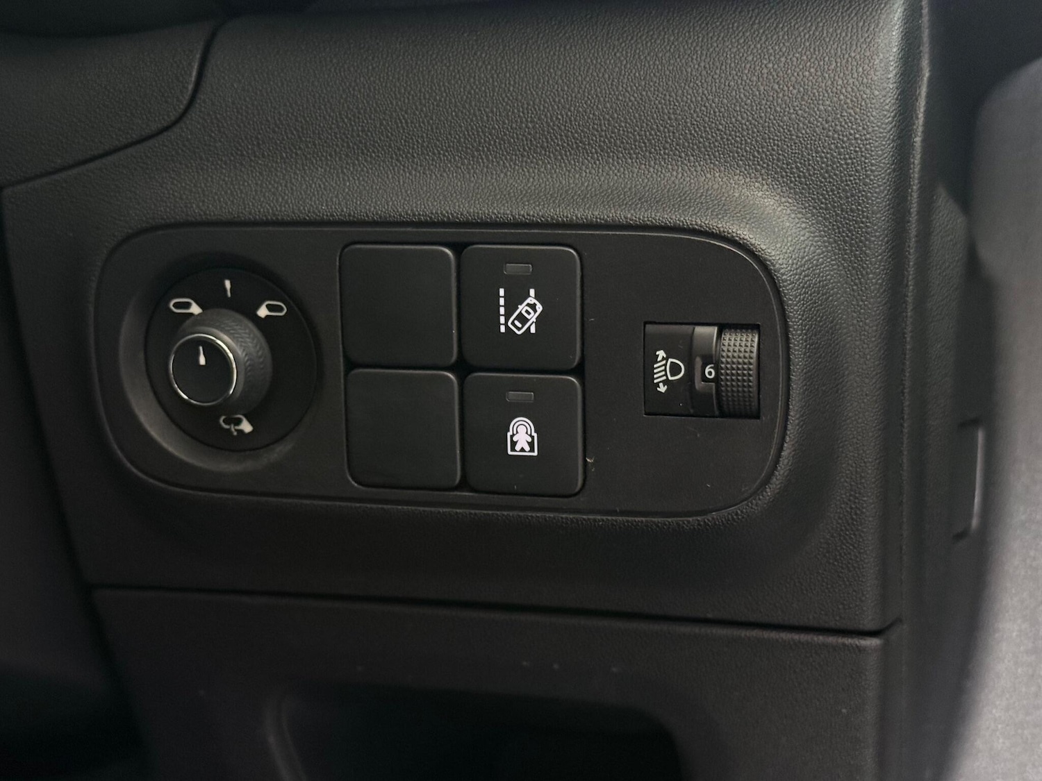 Used Citroen C3 2018 for sale - 76468272: Photo 25