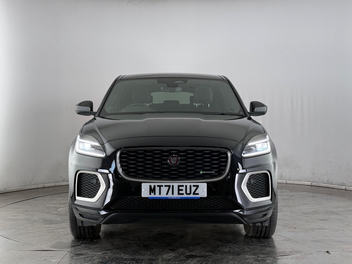 Used Jaguar E-Pace 2021 for sale - 77456607: Photo 2
