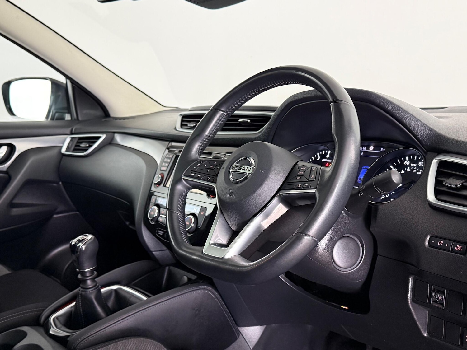 Used Nissan Qashqai 2018 for sale - 77180931: Photo 14