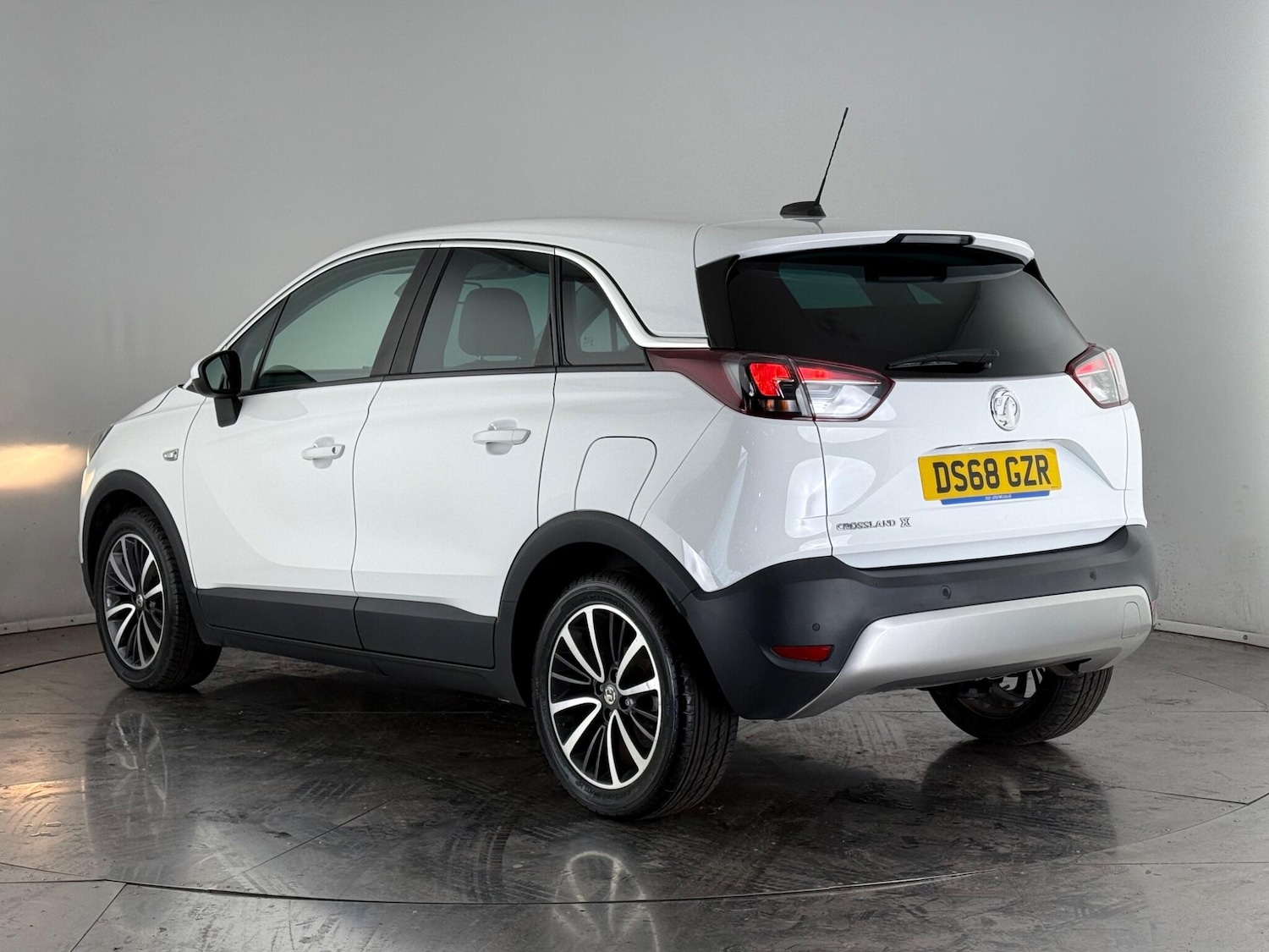 Used Vauxhall Crossland X 2018 for sale - 77217606: Photo 4