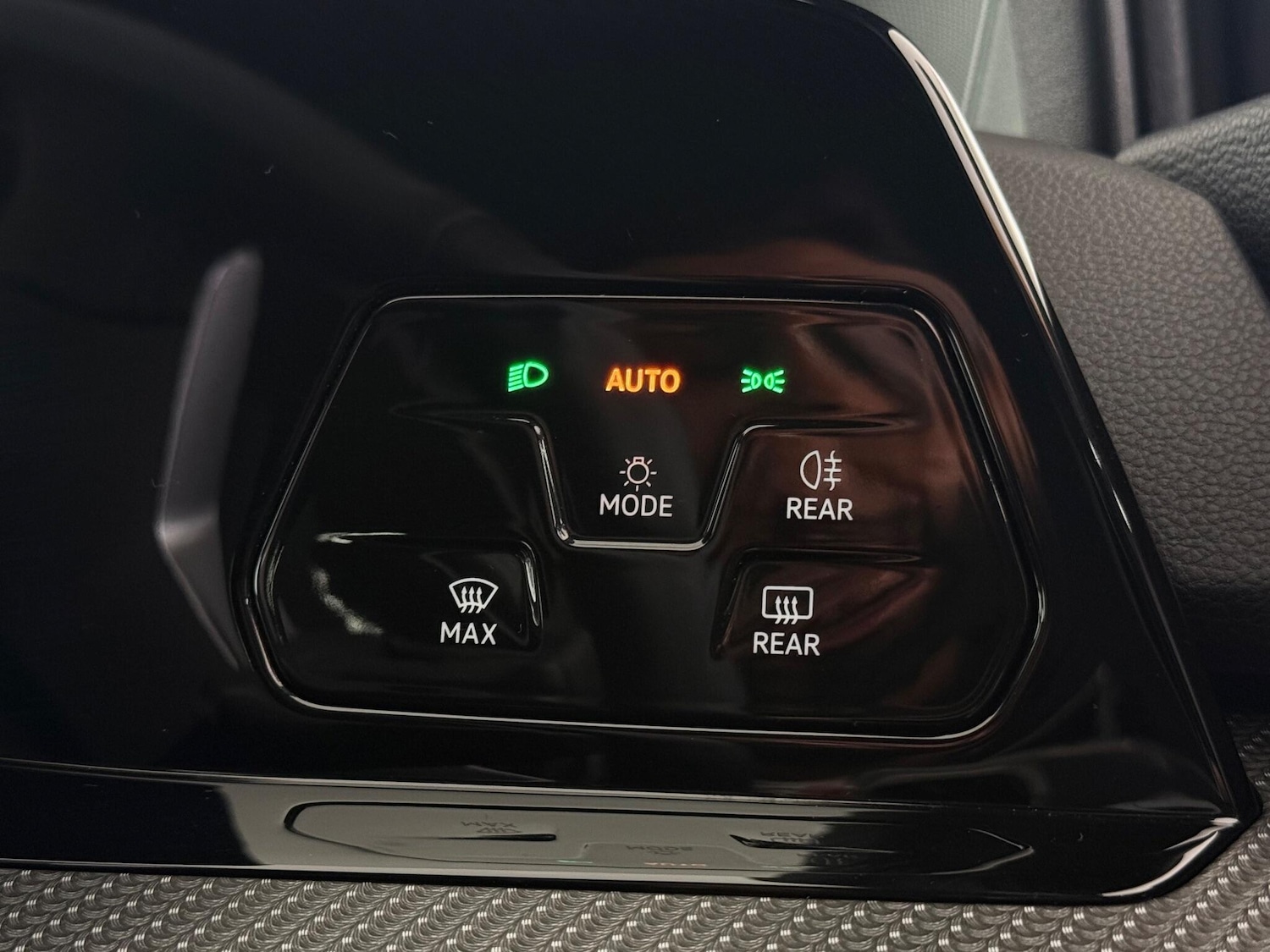 Used Volkswagen Golf 2024 for sale - 76468513: Photo 23