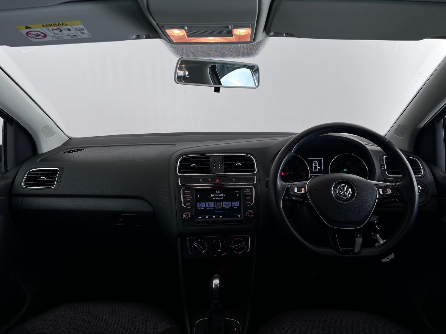 Used Volkswagen Polo 2016 for sale - 77243988: Photo 16