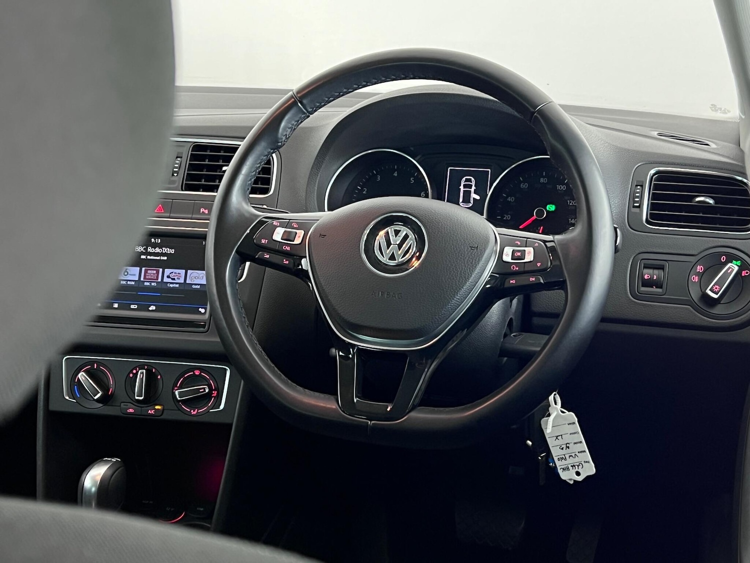 Used Volkswagen Polo 2016 for sale - 77243988: Photo 17