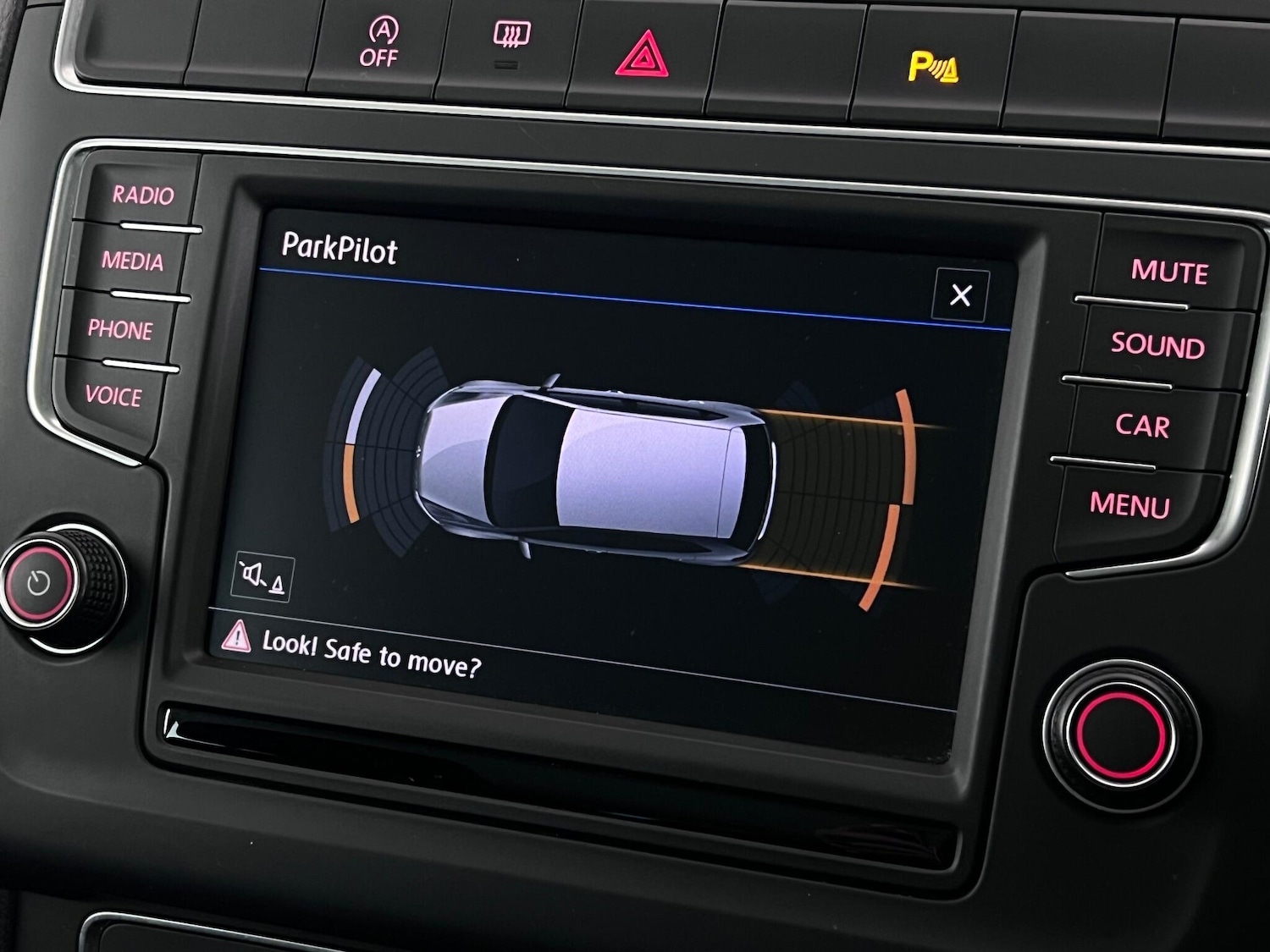 Used Volkswagen Polo 2016 for sale - 77243988: Photo 32