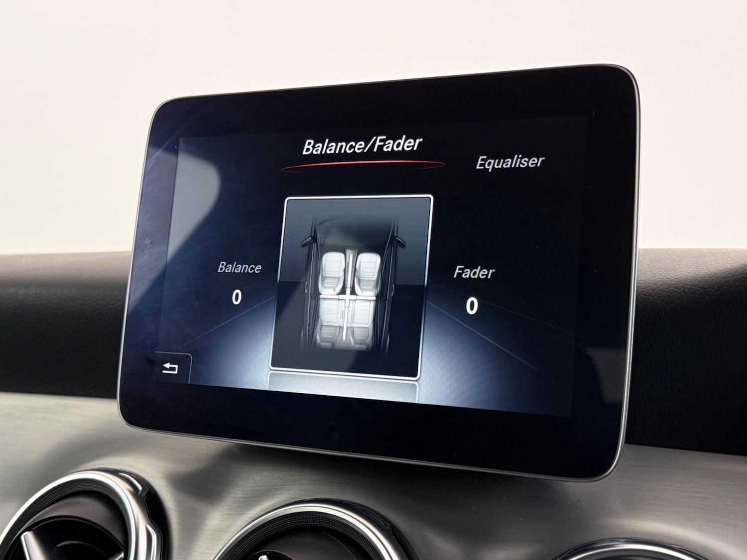 Used Mercedes-Benz GLA 2018 for sale - 76468521: Photo 33