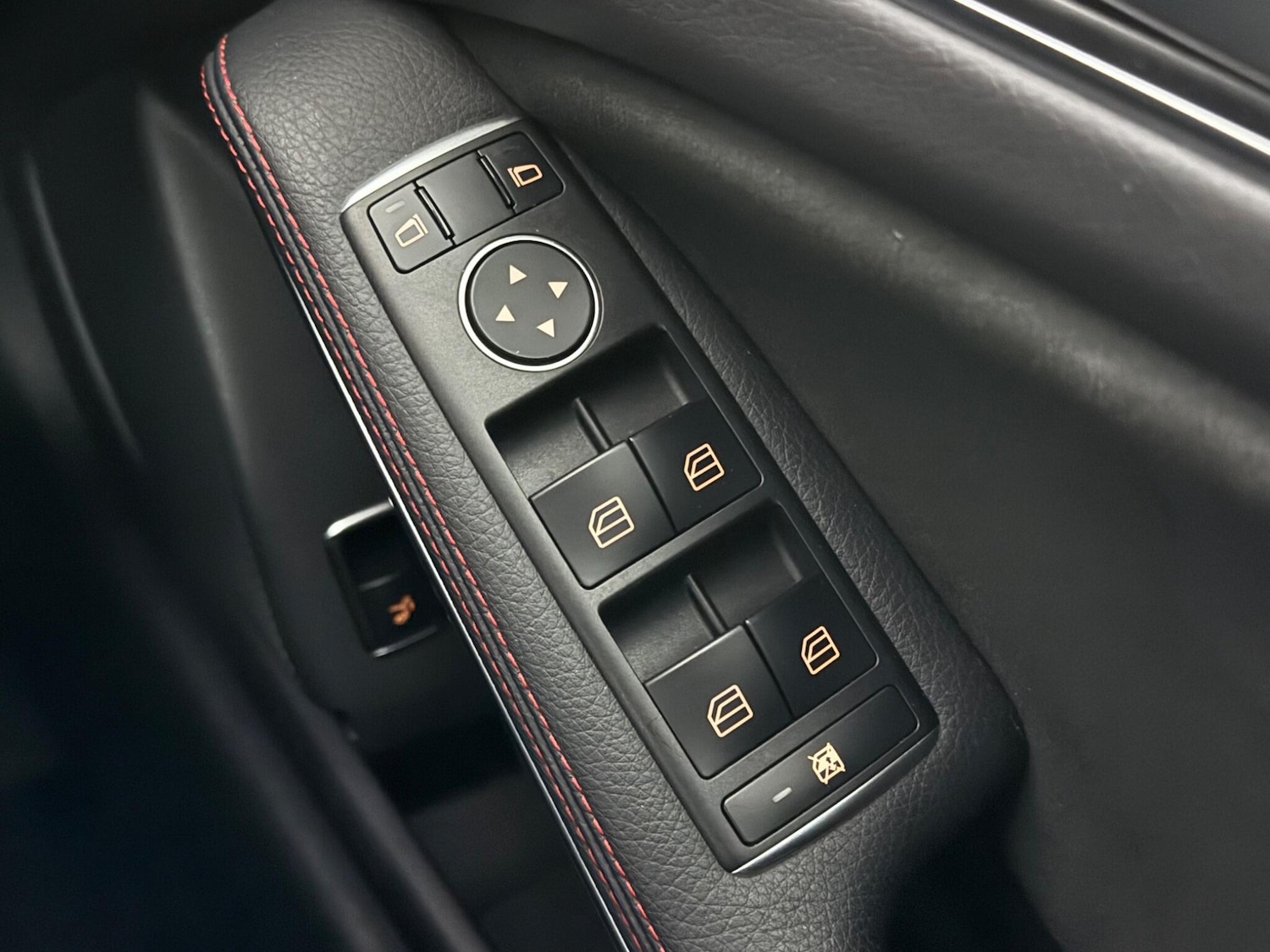 Used Mercedes-Benz GLA 2018 for sale - 76468521: Photo 40