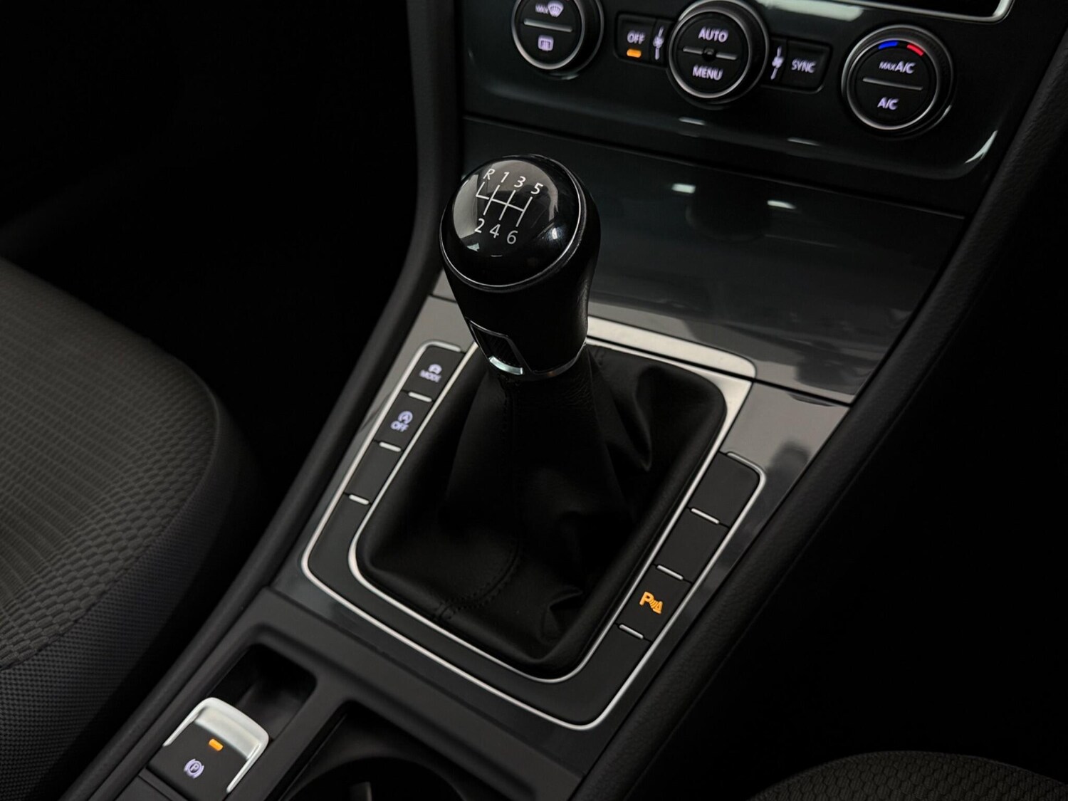 Used Volkswagen Golf 2020 for sale - 77412491: Photo 32