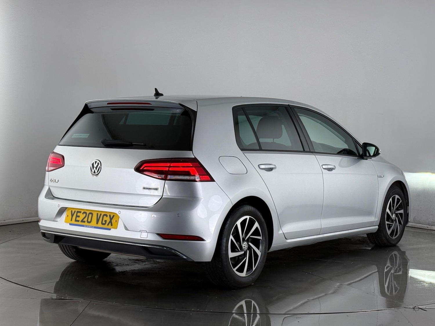 Used Volkswagen Golf 2020 for sale - 77412491: Photo 6