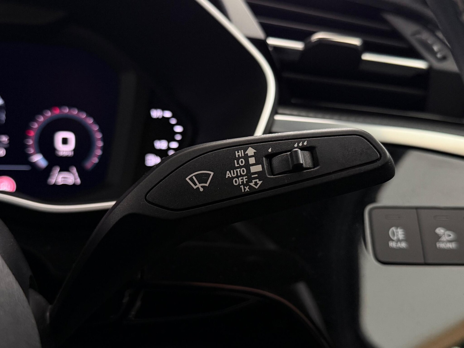 Used Audi Q3 for sale - 76472997: Photo 27